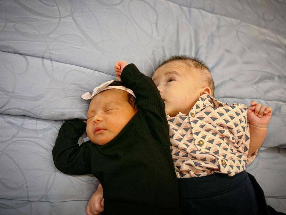 potret baby Adzam dan Ameena (instagram.com/adzam_adriansyah)