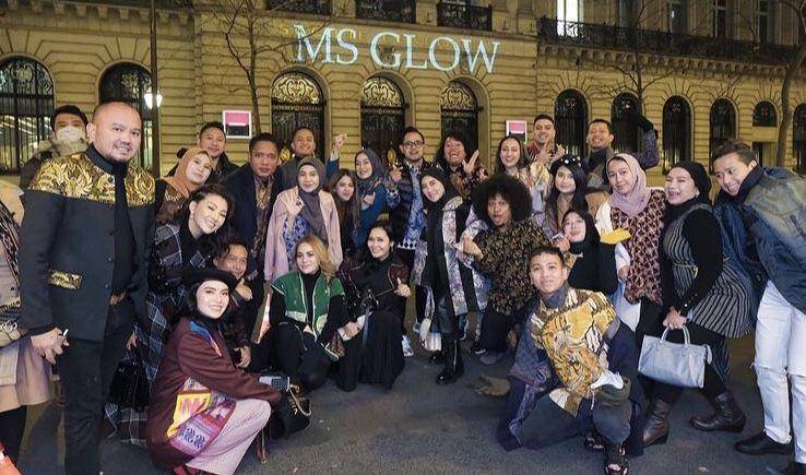 Ririe dan Mommy ASF di Paris (instagram.com/juragan99)