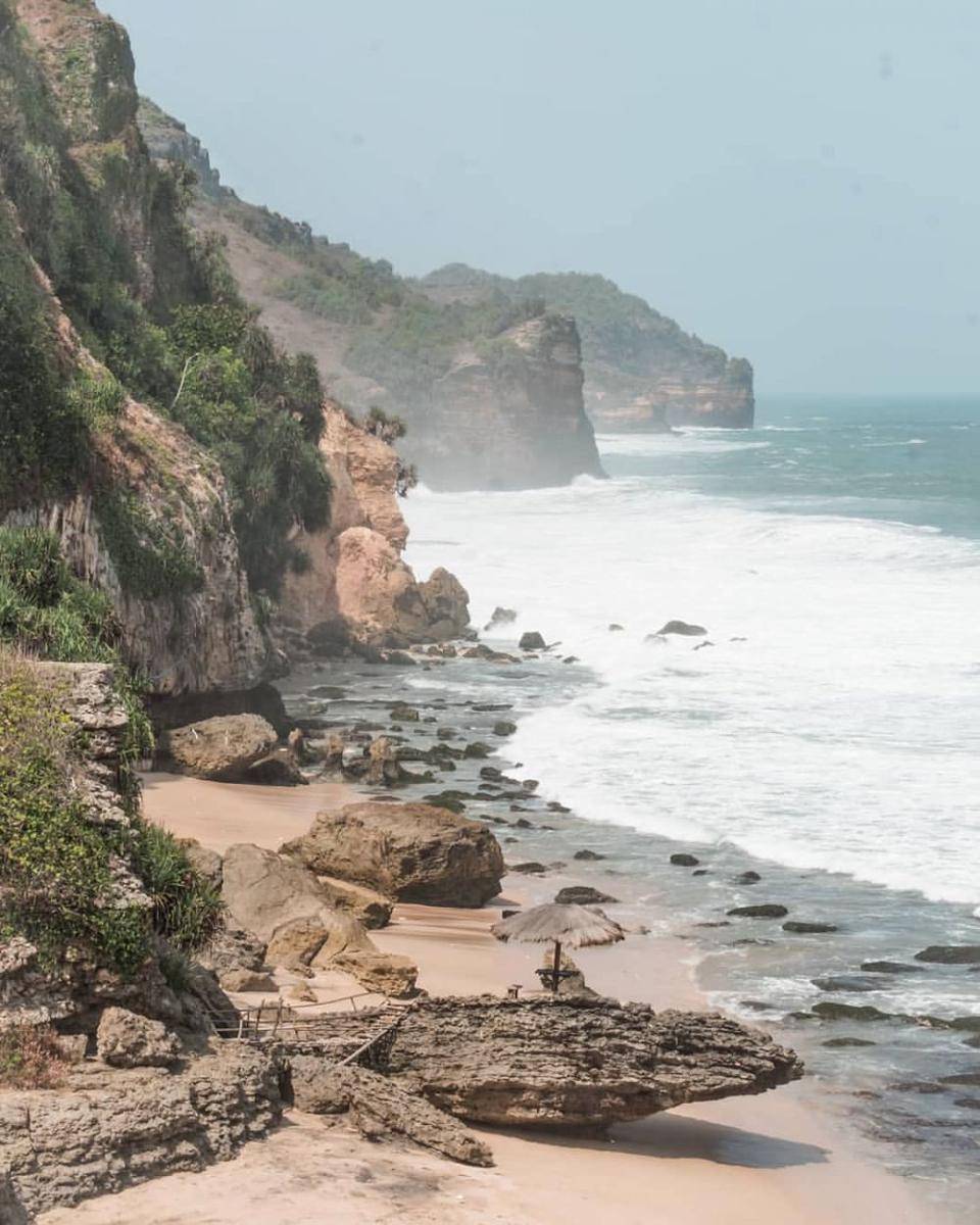 Pantai Seruni (instagram.com/jeh0shaphat)