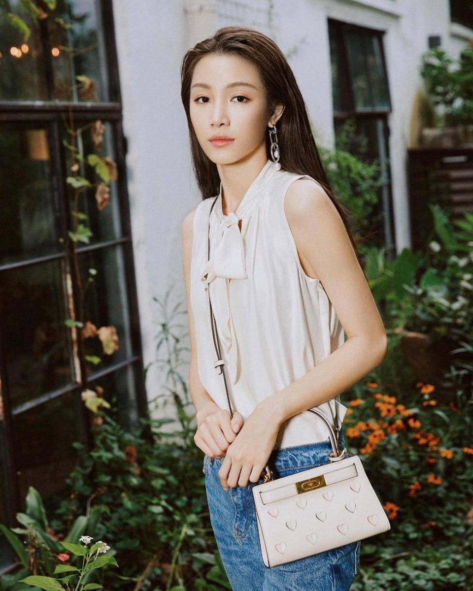 Zhang Nan (instagram.com/zhangnan_fan)