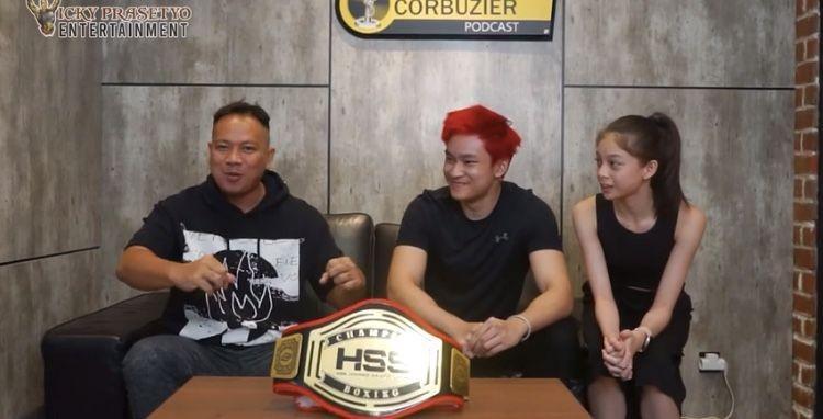 Dikira Duel, 10 Potret Pertemuan Vicky Prasetyo dan Azka Corbuzier
