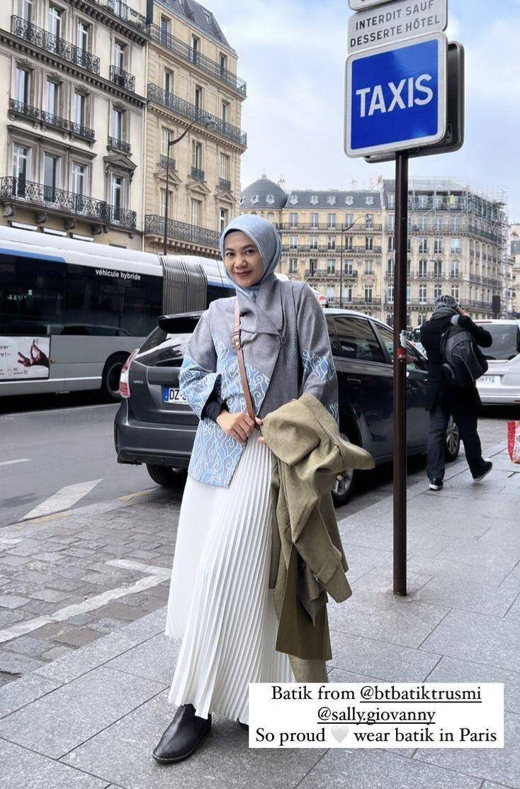 Ririe dan Mommy ASF di Paris (instagram.com/ecaprasetya)