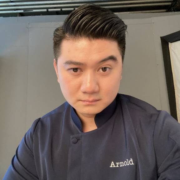 Arnold Poernomo (instagram.com/arnoldpo)