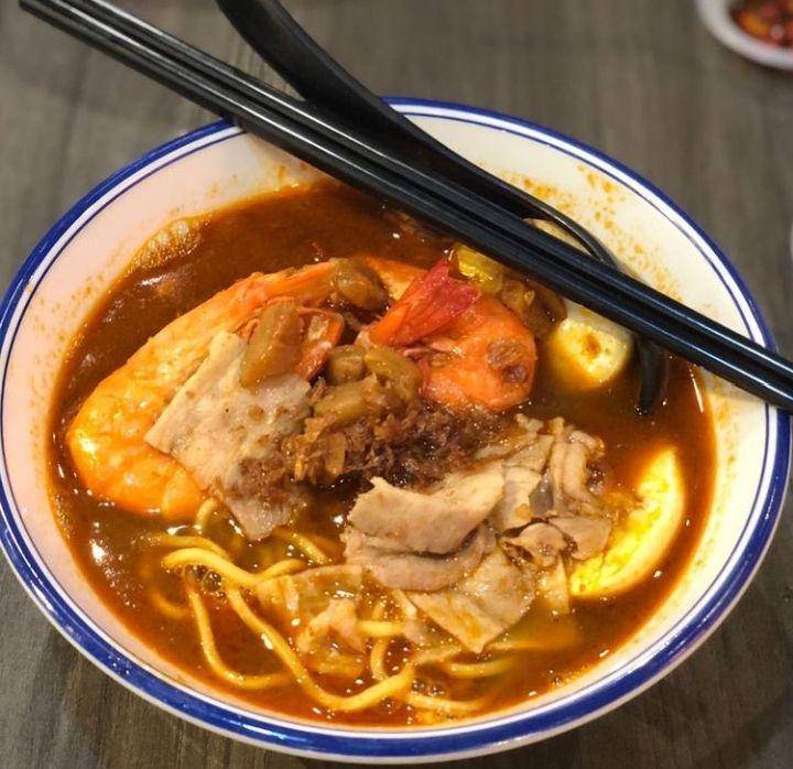 hokkien prawn mee (instagram.com/zachdevours)