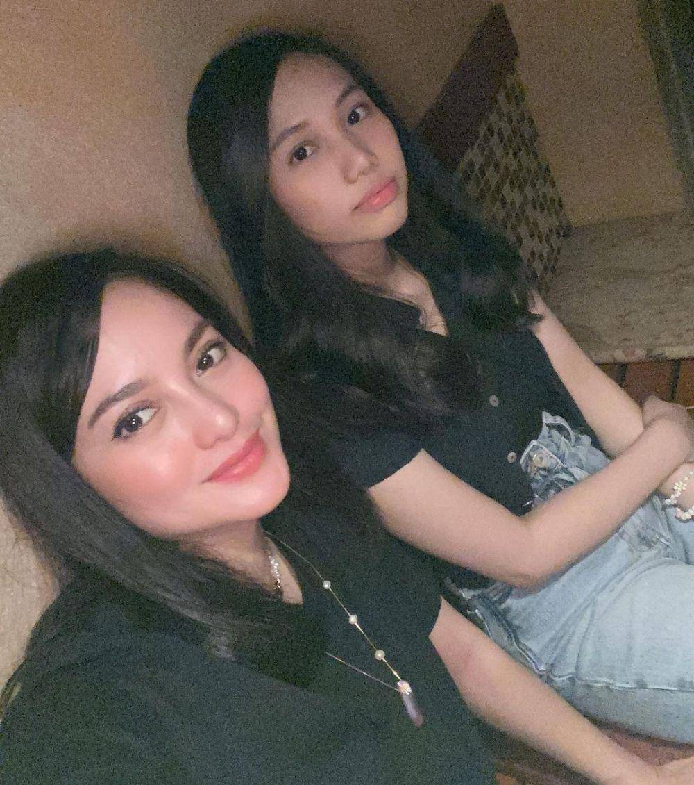 potret Ririn Ekawati bersama putrinya (instagram.com/ririnekawati)