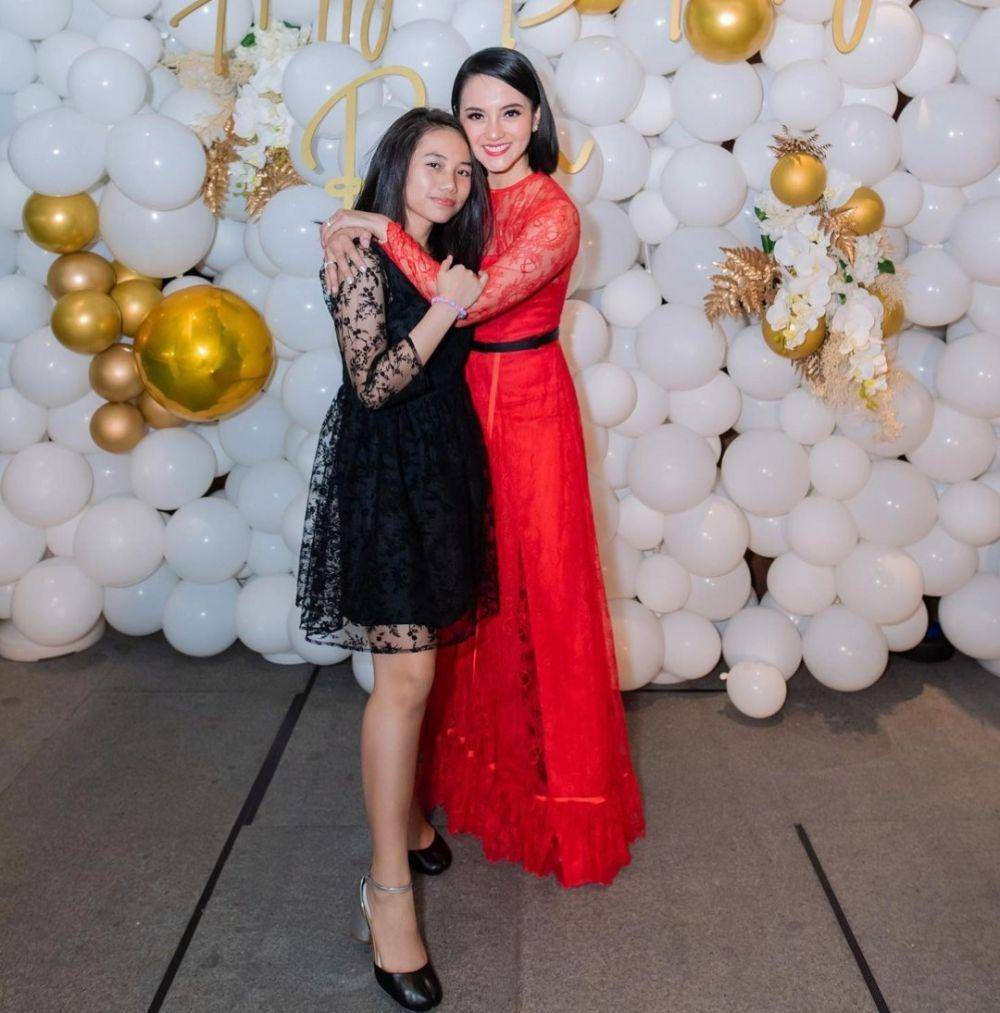 potret Ririn Ekawati bersama putrinya (instagram.com/ririnekawati)