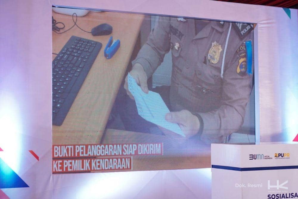PT Hutama Karya (Persero) sebagai pengelola beberapa ruas jalan tol di Indonesia secara resmi akan menerapkan tilang elektronik bertajuk Electronic Traffic Law Enforcement (ETLE). (Dok. Hutama Karya).