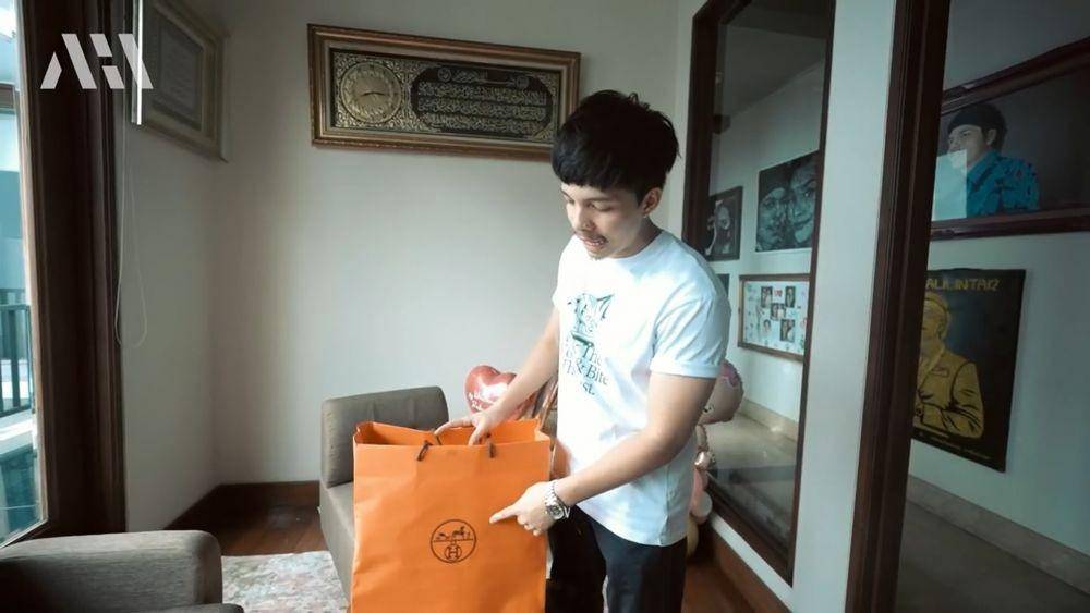momen kejutan Atta ke Aurel (youtube/Atta Halilintar)