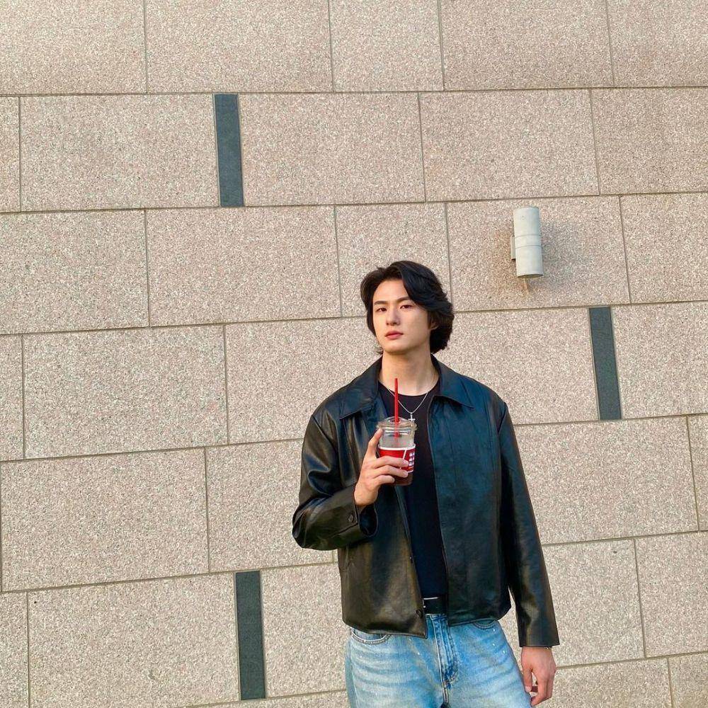 Shin Seung Ho (instagram.com/seungho__shin)