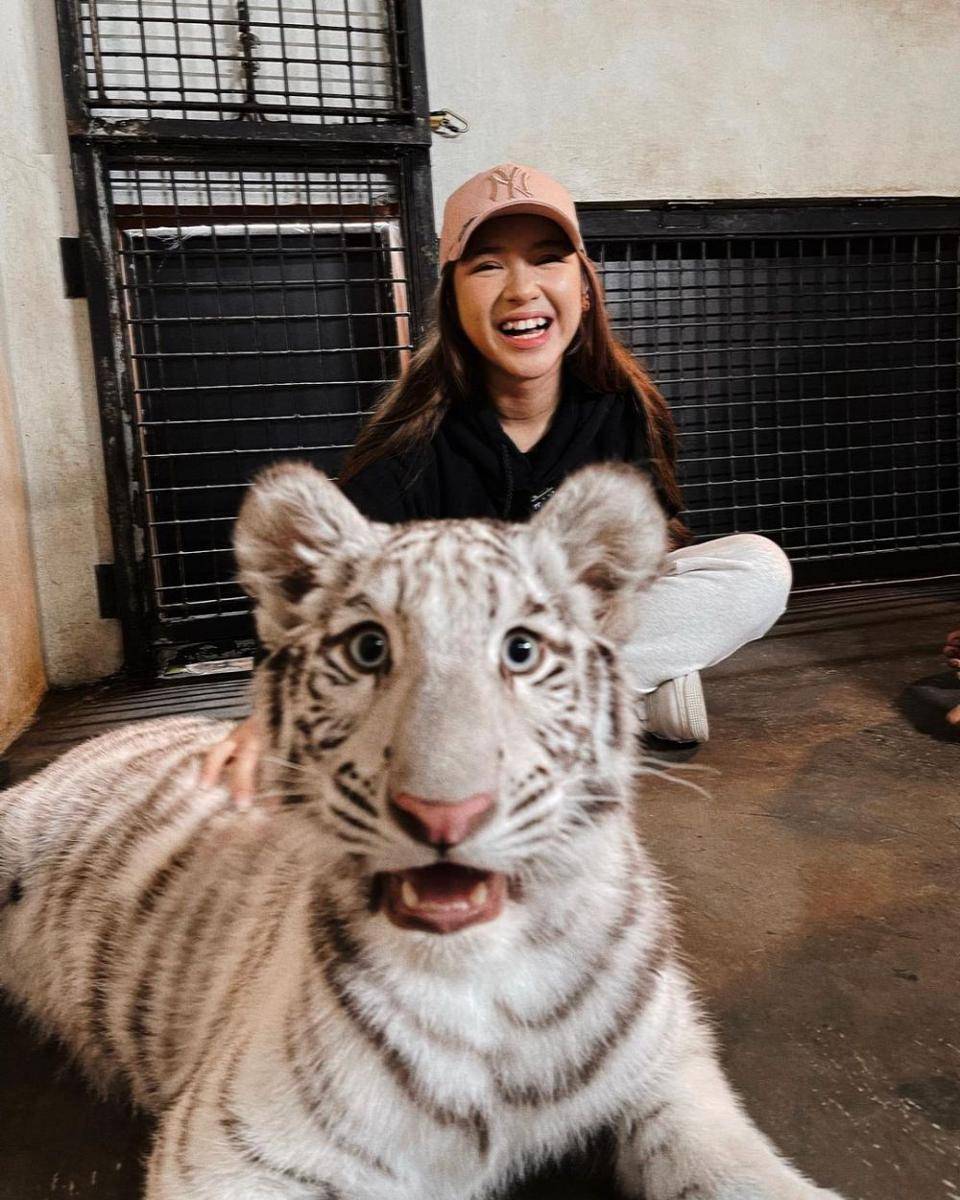 Tiara Andini mengunjungi kebun binatang mini Alshad Ahmad. (instagram.com/tiaraandini)