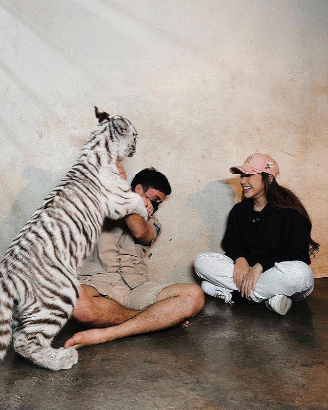 momen Tiara Andini di kebun binatang Alshad (instagram.com/tiaraandini)