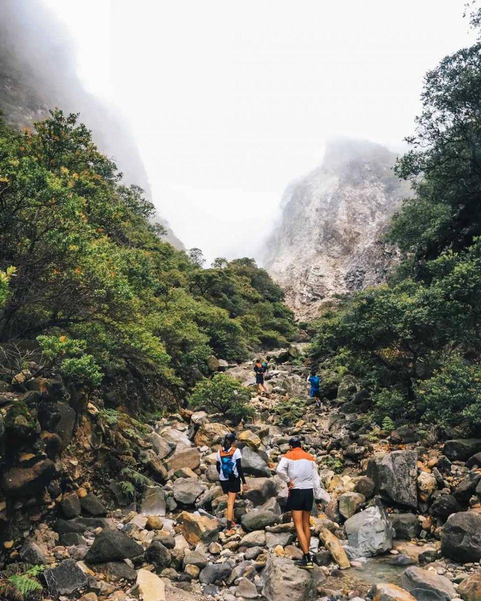 pesona gunung lawu (instagram com/kangbison)