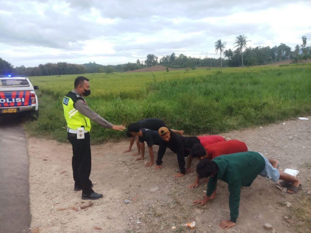Terciduk Balapan Liar Puluhan Remaja Pringsewu Kabur, 5 Dijaring Polisi