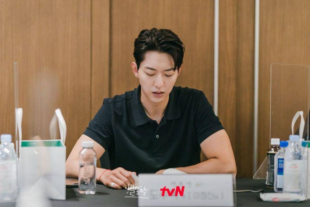 potret pembacaan naskah Shooting Stars (instagram.com/tvn_drama)