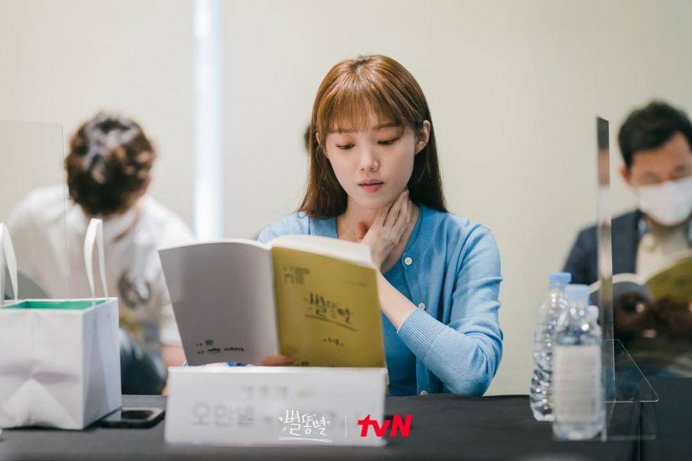 potret pembacaan naskah Shooting Stars (instagram.com/tvn_drama)