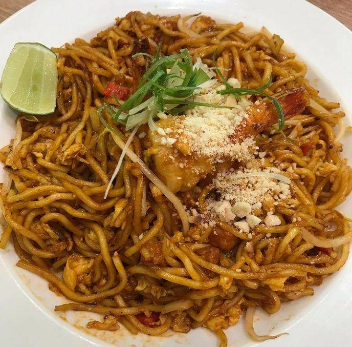 mi mamak khas Malaysia (instagram.com/_happytummyy)