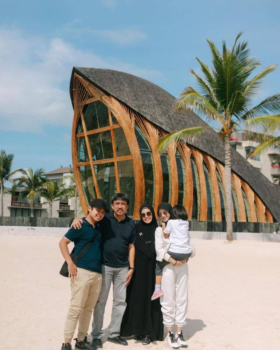 Nashwa Zahira dan keluarga (instagram.com/ririn.erf)