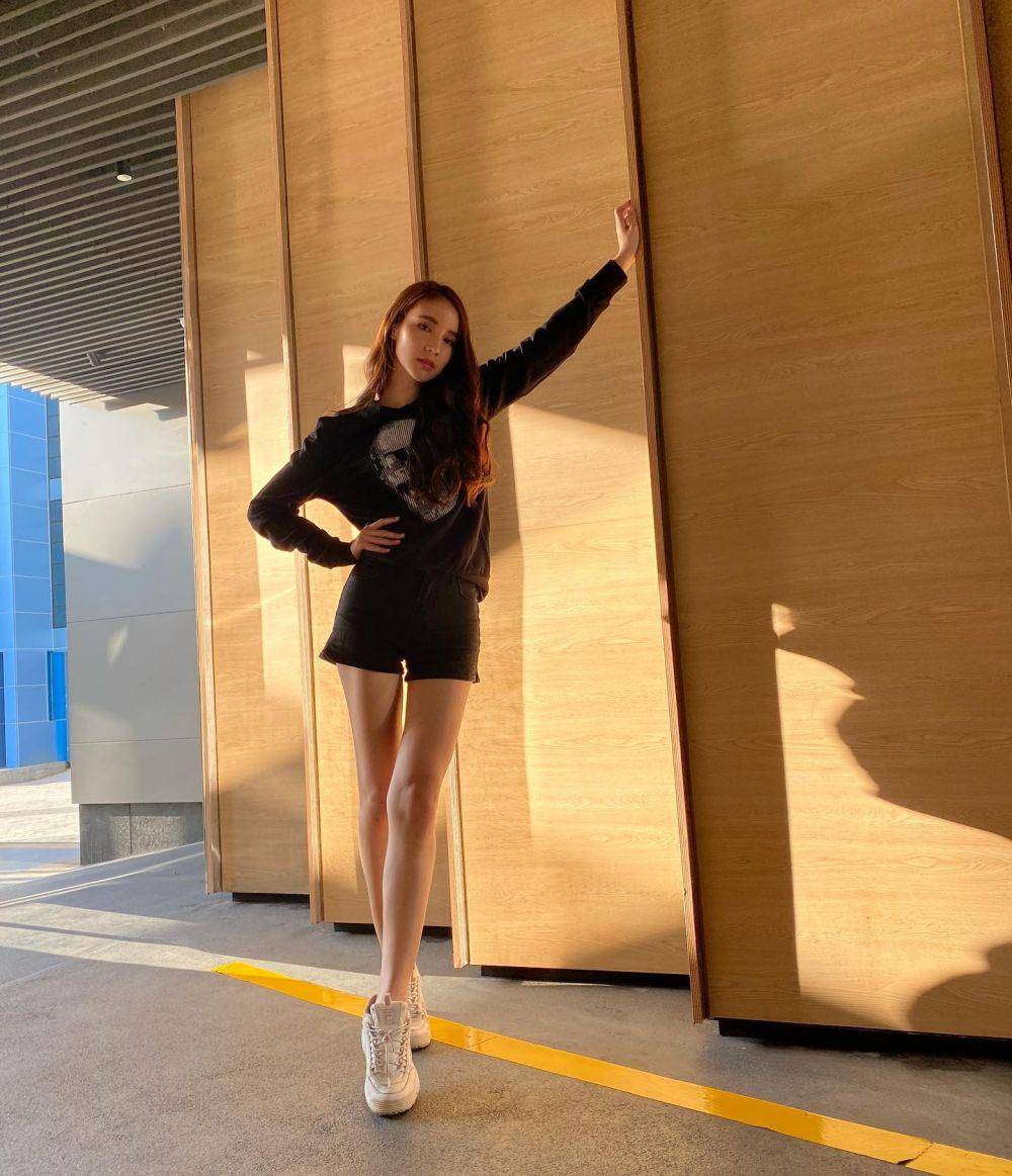 Yoshi Rinrada (instagram.com/yoshirinrada)