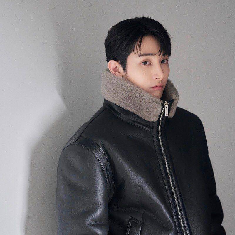 Lee Soo Hyuk (instagram.com/yg_stage)