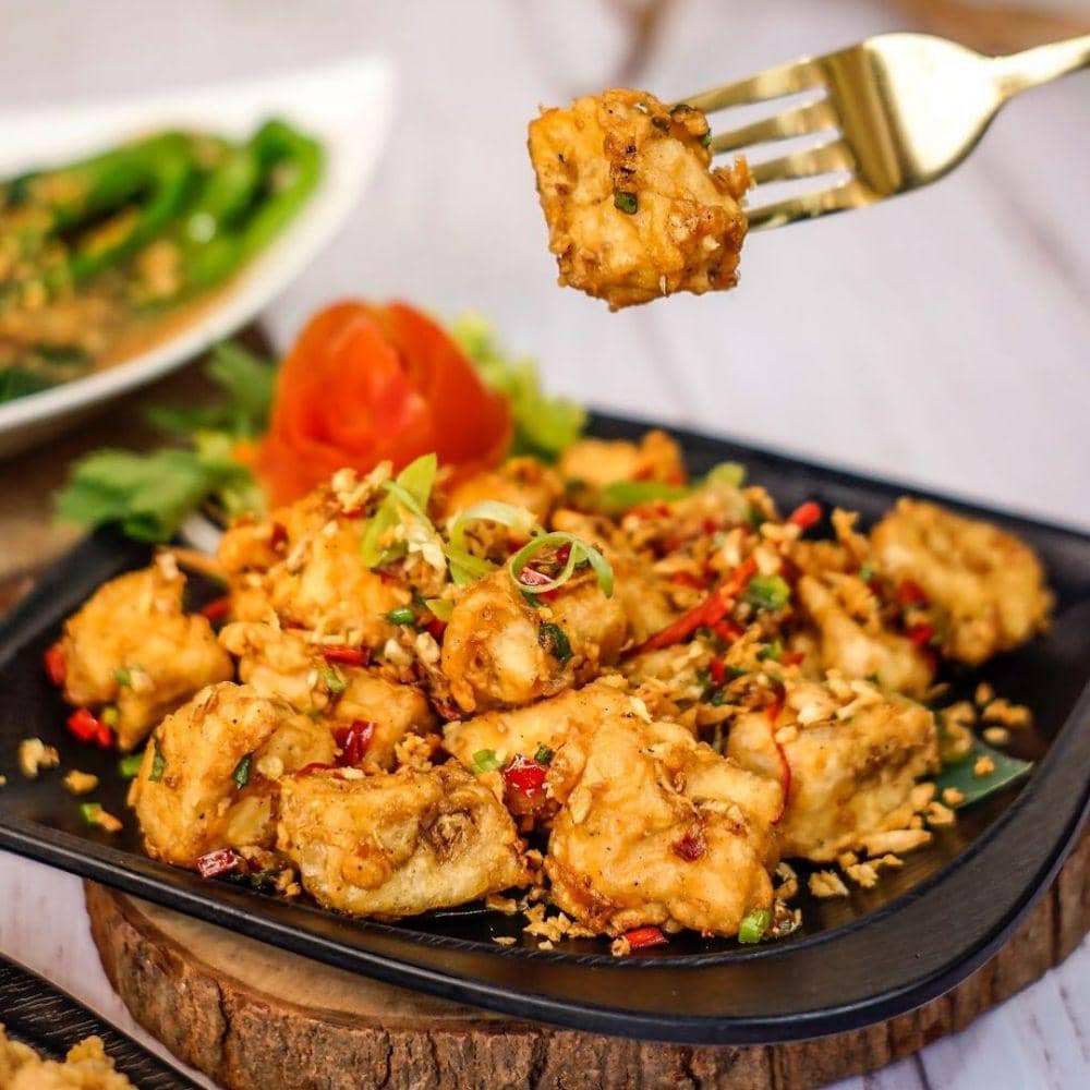 ilustrasi tahu kriuk pedas (instagram.com/queens.indo.chinese)