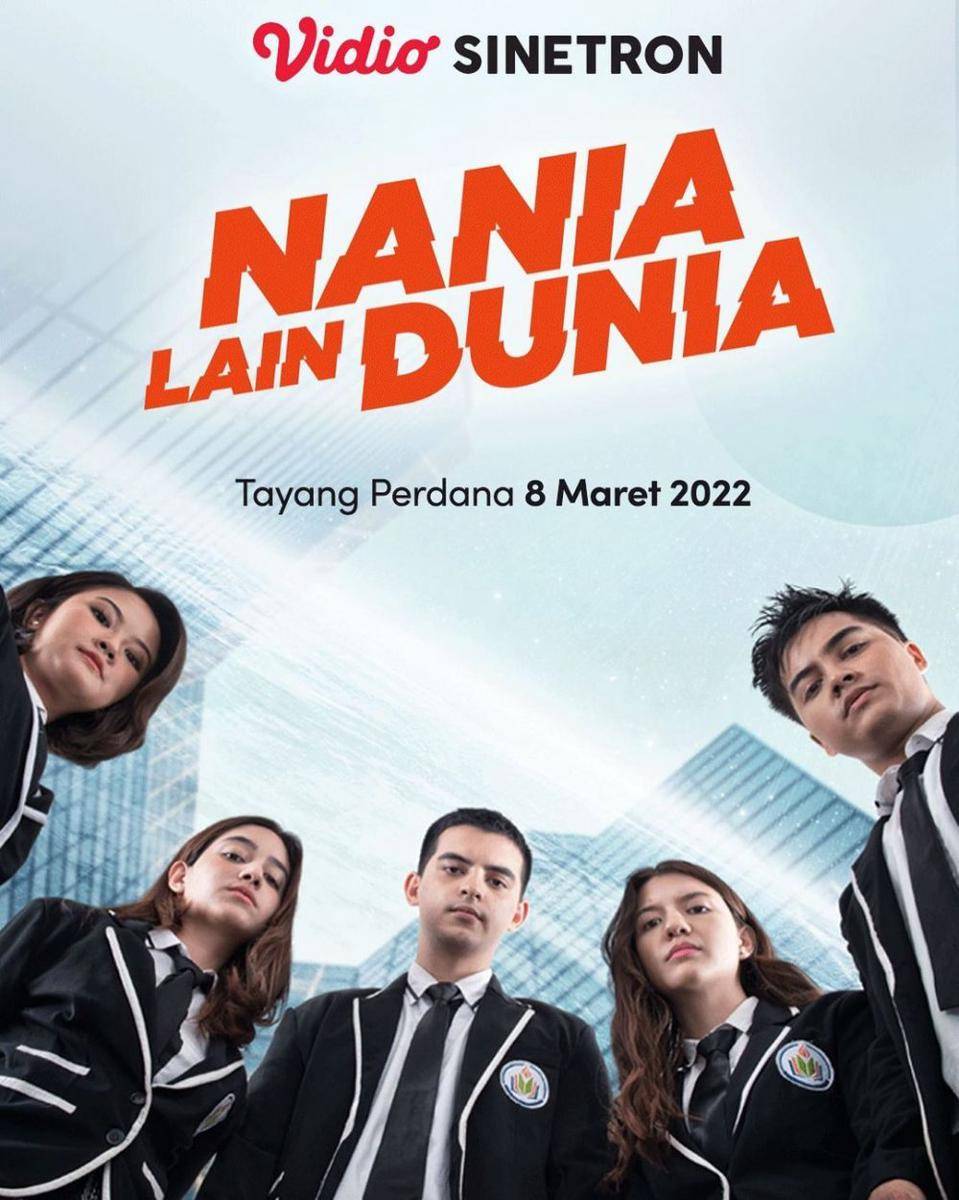 poster sinetron Nania Lain Dunia (instagram.com/atiqrachman_)