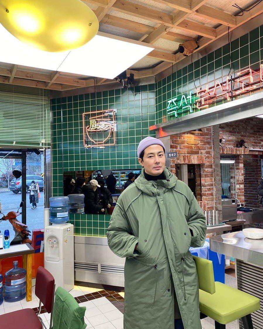 Zo In Sung (instagram.com/zoinsung_official)
