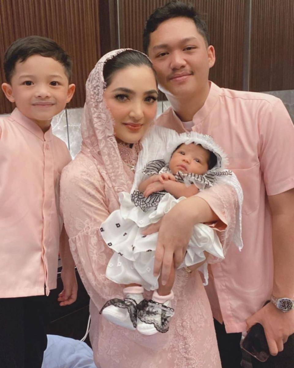 Potret keluarga Aurel dan Atta di Akikah Ameena (instagram.com/ashanty_ash)