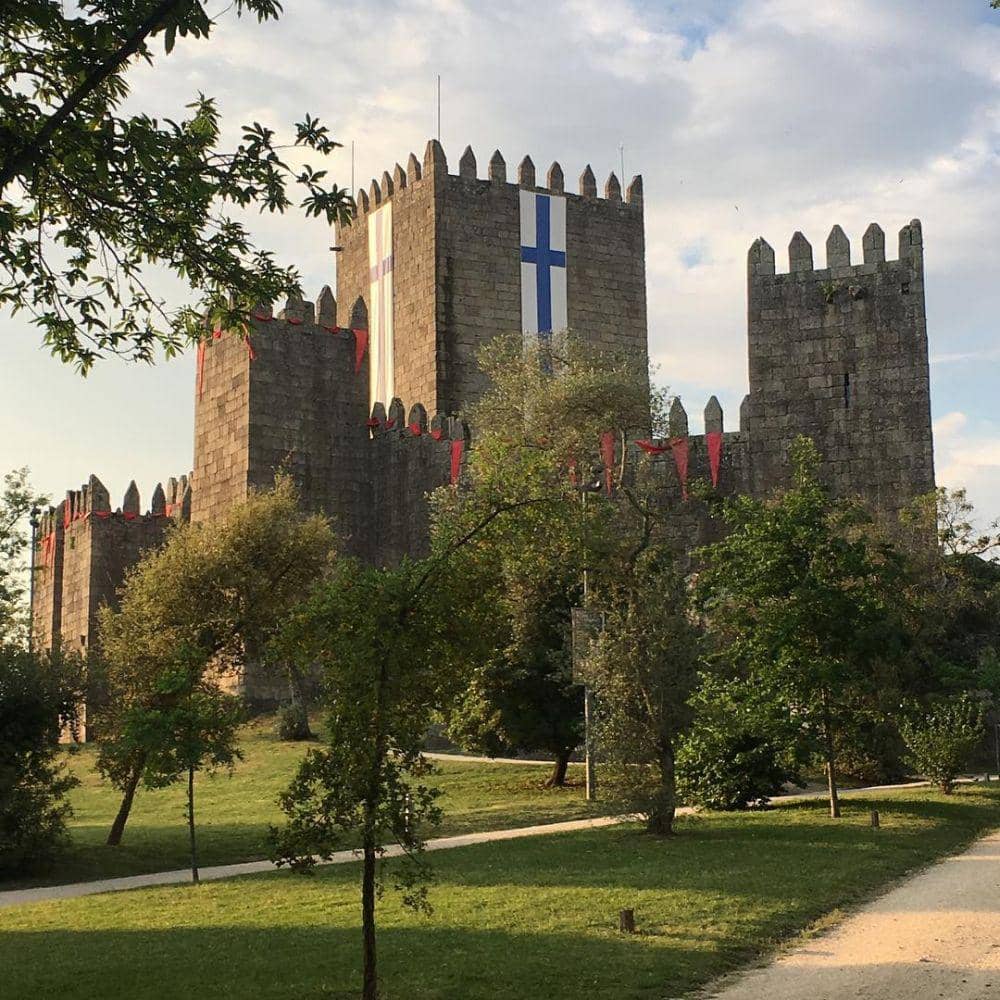 potret Guimarães Castle (instagram.com/eduardo_guerrero_bergado)