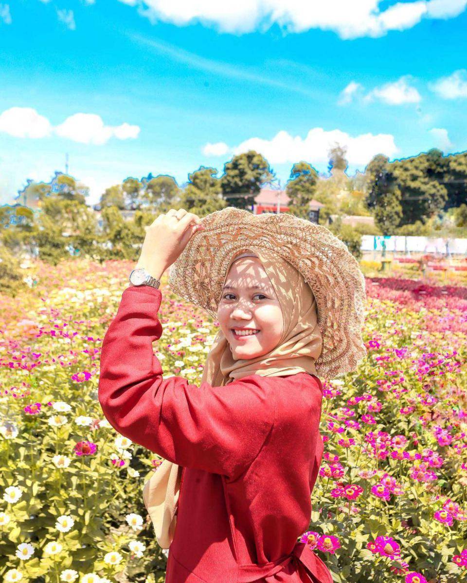Kebun Bunga Refugia (instagram.com/elsasepteani)