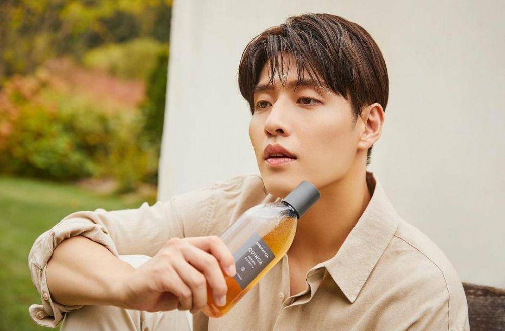 Kang Ha Neul (instagram.com/th_company_official)