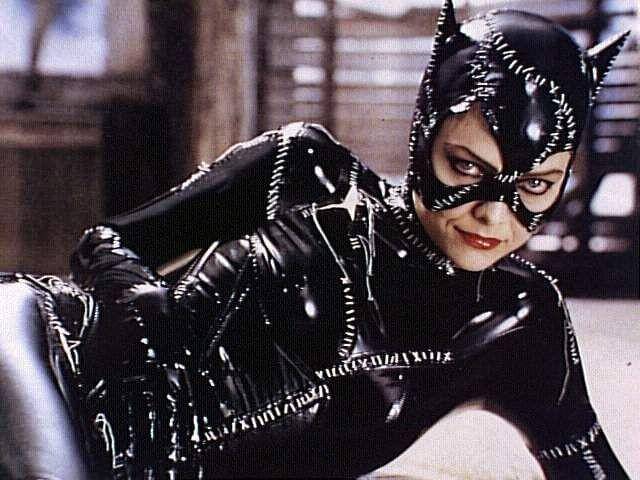 Michelle Pfeiffer sebagai Catwoman di Batman Returns. (Dok. Warner Bros/Batman Returns)