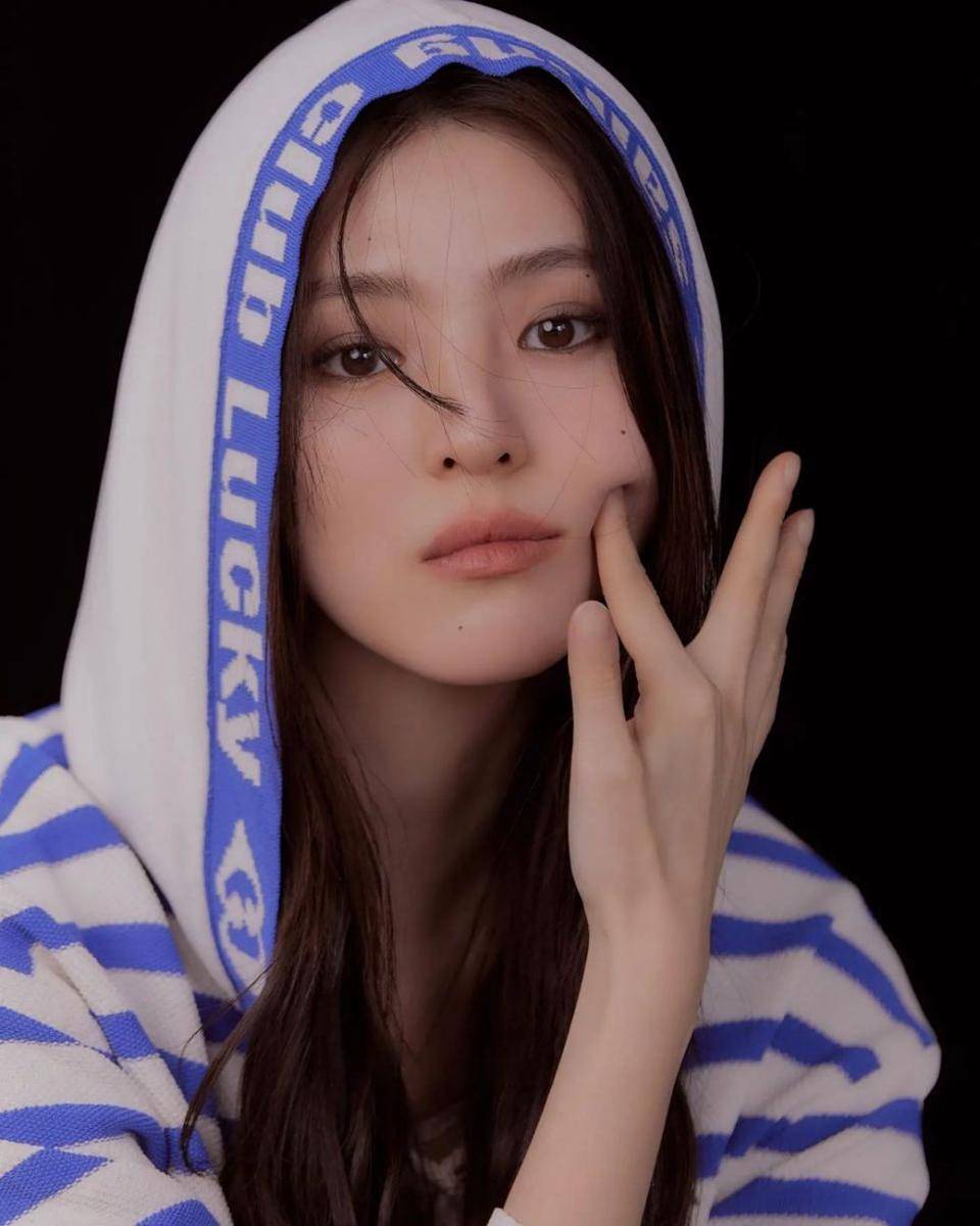 Han So Hee (instagram.com/xeesoxee)