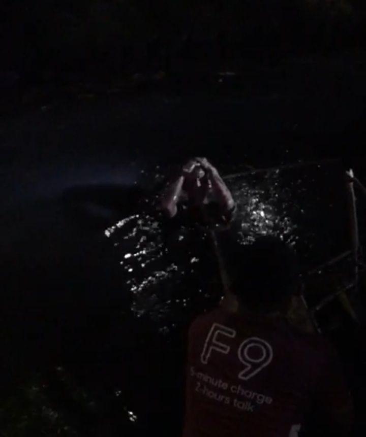 Maling Tekepung Warga Sembunyi di Gorong-gorong Selokan