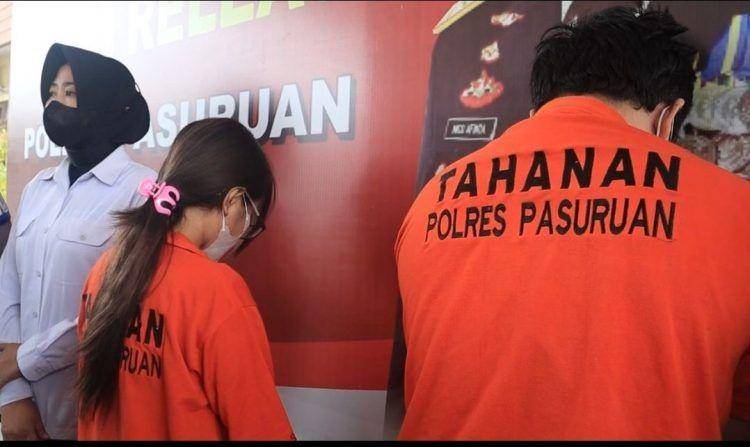Selebgram KH saat berada di Polres Pasuruan, Selasa (1/3/2022). (dok. Humas.polri.go.id)