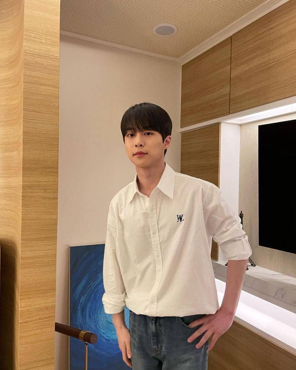 Bae In Hyuk (instagram.com/inhyuk_bb)