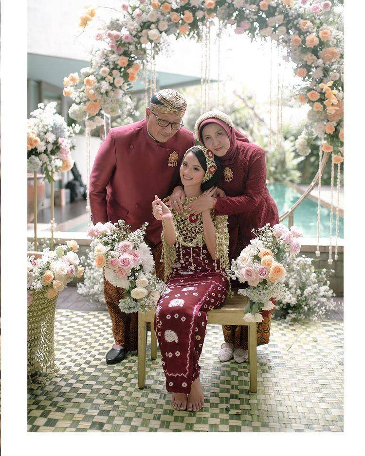 Pengajian dan siraman Sabrina Anggraini. (DSRD Brides via Instagram.com/sabrinaanggraini)