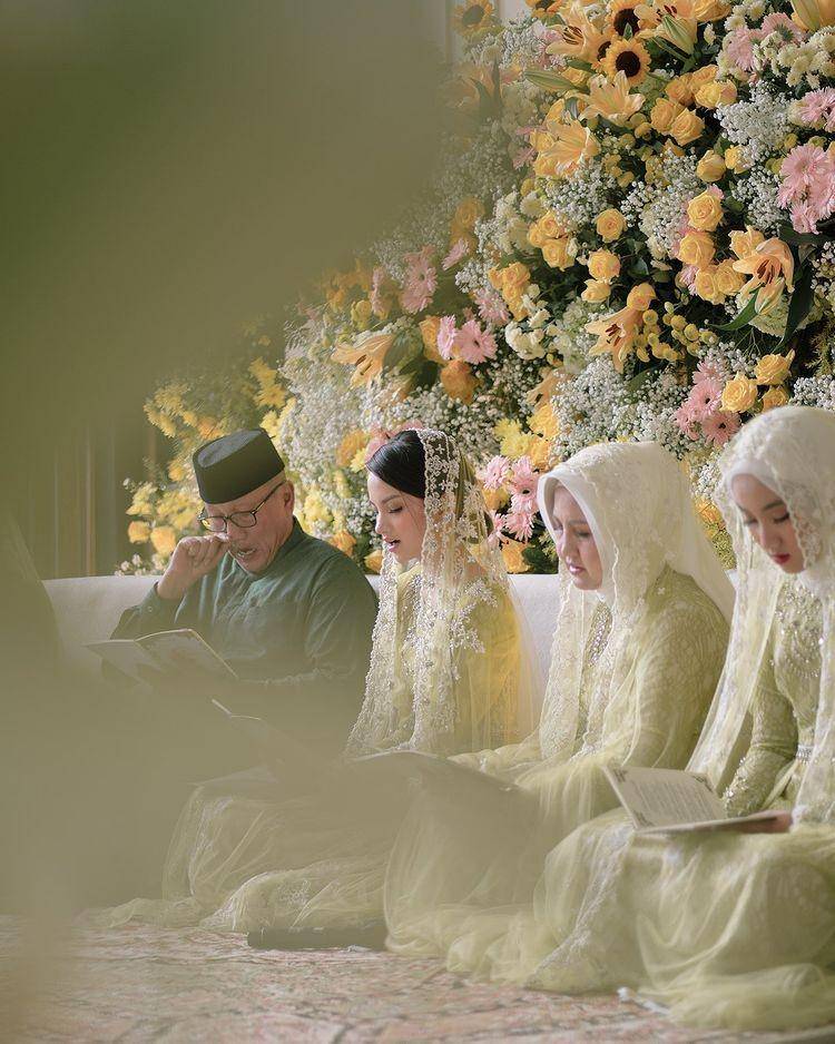 Pengajian dan siraman Sabrina Anggraini. (Instagram.com/weddingdesignbogor)
