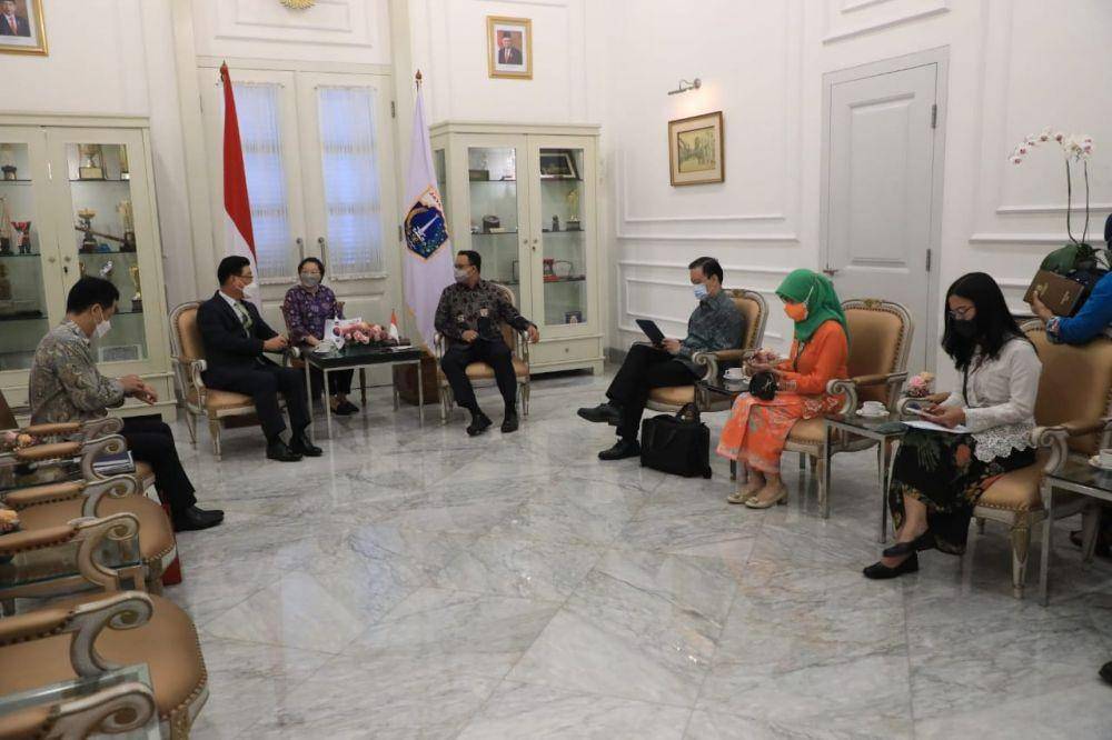 Gubernur DKI Jakarta Anies Baswedan bertemu dengan Duta Besar Korea Selatan, Park Tae-Sung di Balai Kota DKI Jakarta, Jumat (4/3/2022)