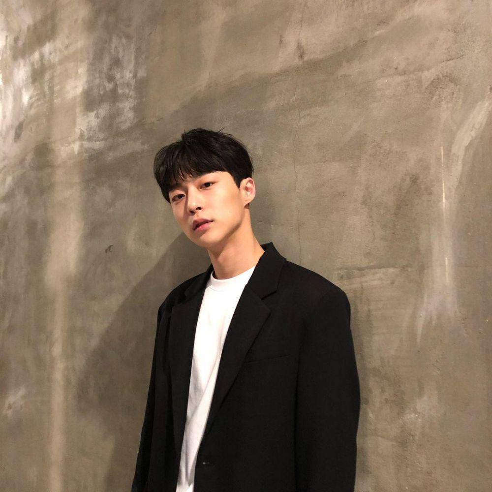 Bae In Hyuk (instagram.com/inhyuk_bb)
