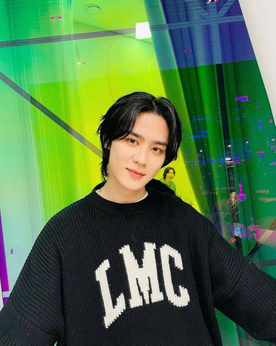 Kun WayV (instagram.com/kun11xd)