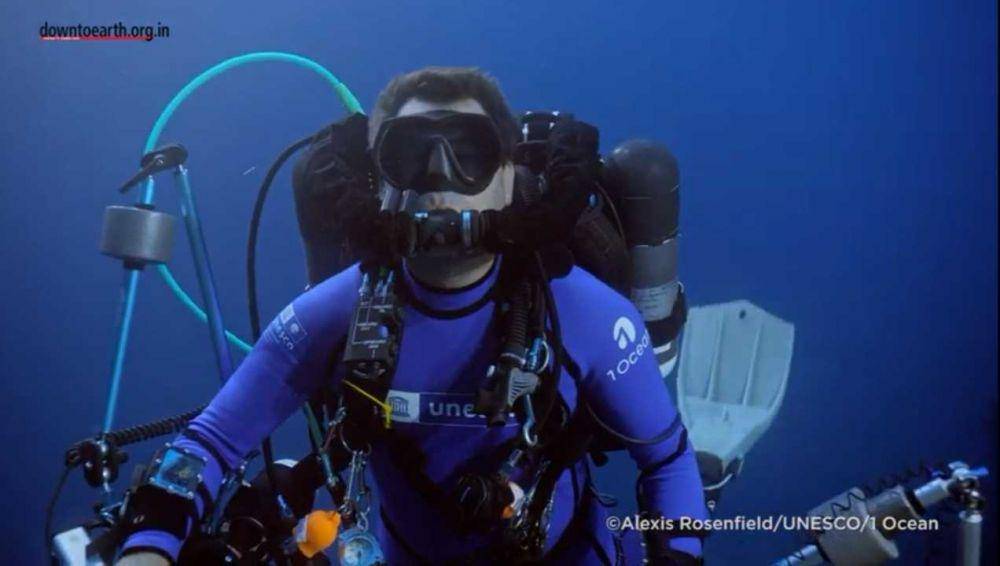 Penyelam menggunakan Rebreathers(YouTube.com/Down To Earth)