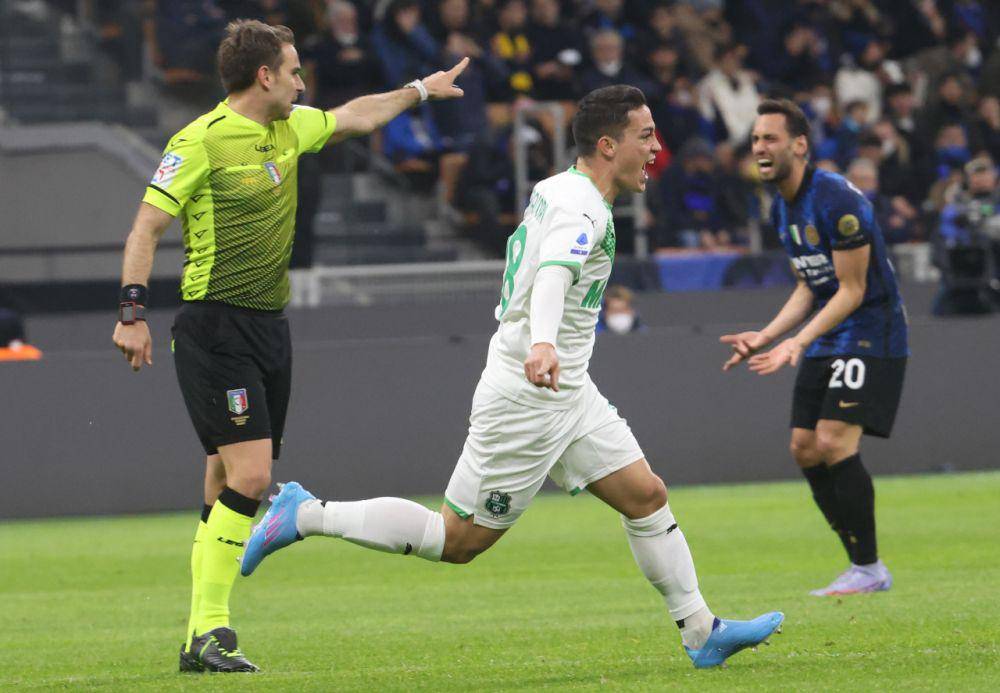 selebrasi gol Giacomo Raspadori ke gawang Inter Milan (football-italia.net)