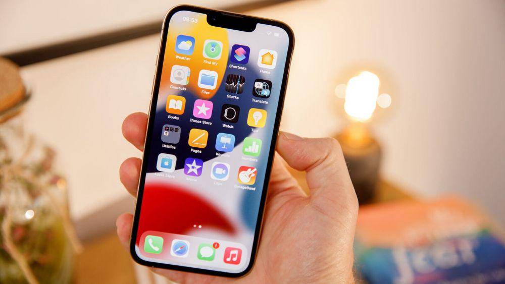 potret Apple iPhone 13 Pro (techadvisor.com)