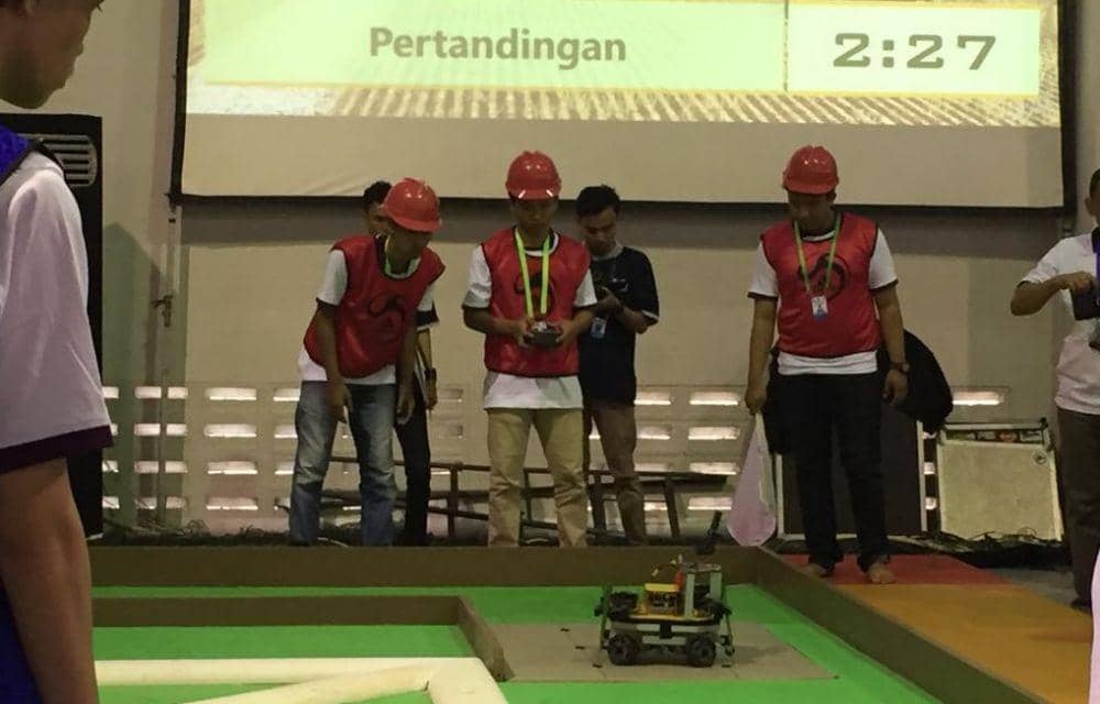 Unit Robotika Institut Teknologi Sumatera (Urotera) wadah mahasiswa lintas prodi mengembangkan diri bidang teknologi robotika. (Dok. ITERA).
