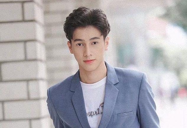 9 Potret Smart Chisanupong, Aktor Muda Thailand yang Curi Perhatian
