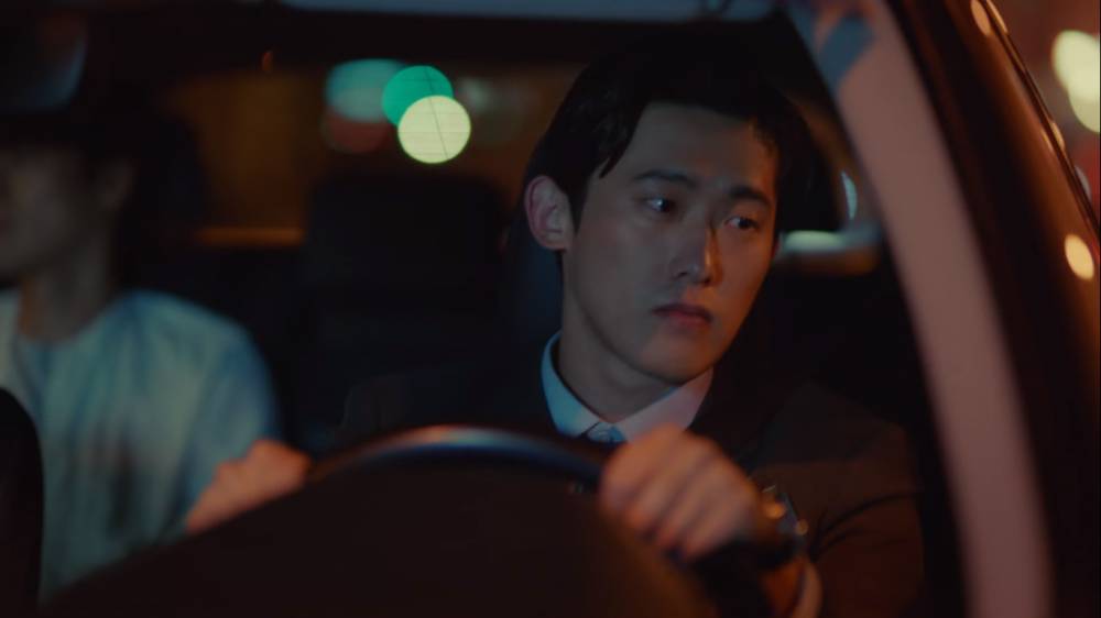 Min Ji Woong di drama Memories of the Alhambra (dok. tvN/Memories of the Alhambra)