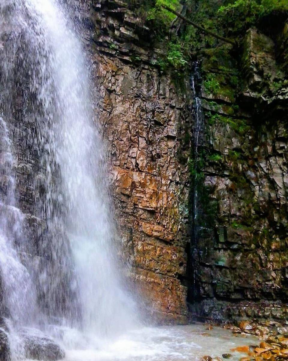 Maniava Waterfall (instagram.com/alex_sunnyk_photo)