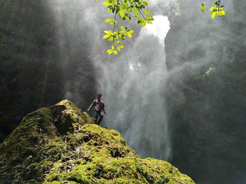 10 Potret Air Terjun Kukusan, Surga Tersembunyi di Lampung