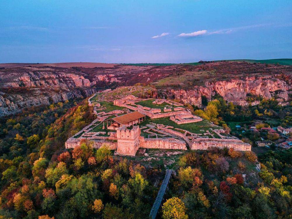 Cherven Castle (instagram.com/peter_naydenov_pierre)