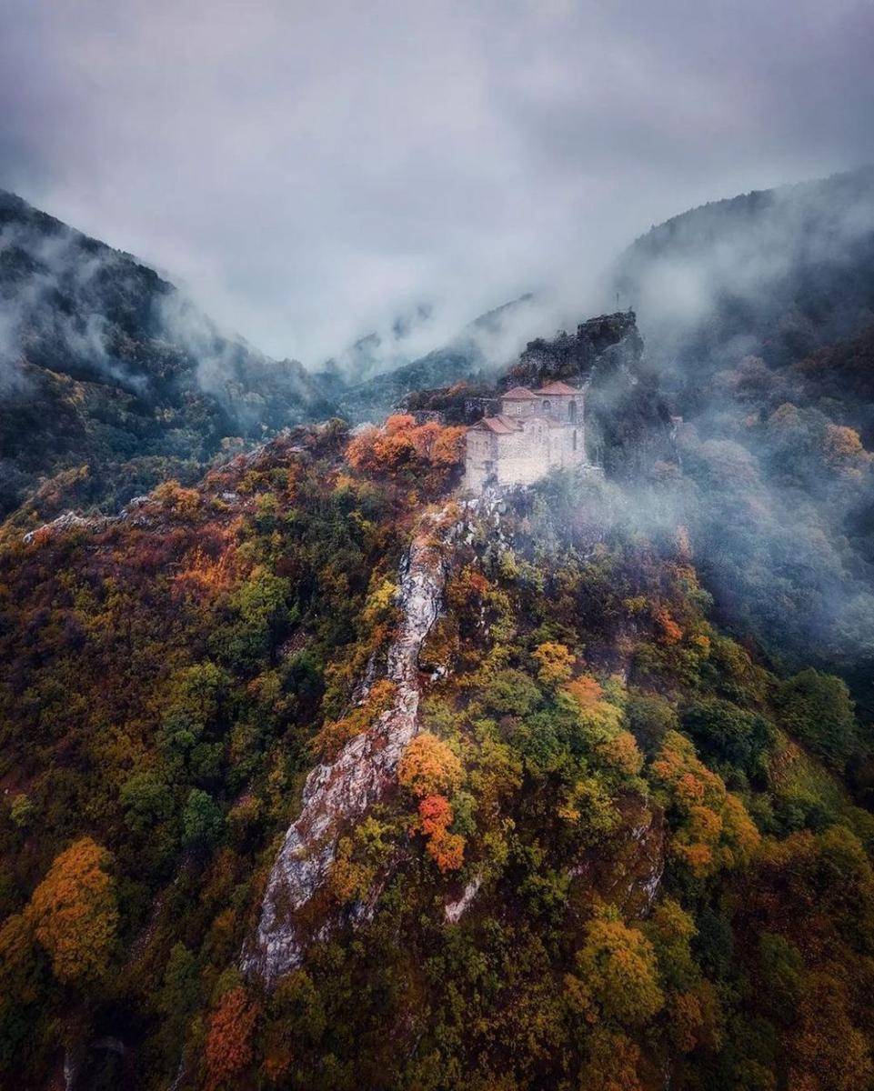 Asen's Fortress (instagram.com/stunning_bulgaria)